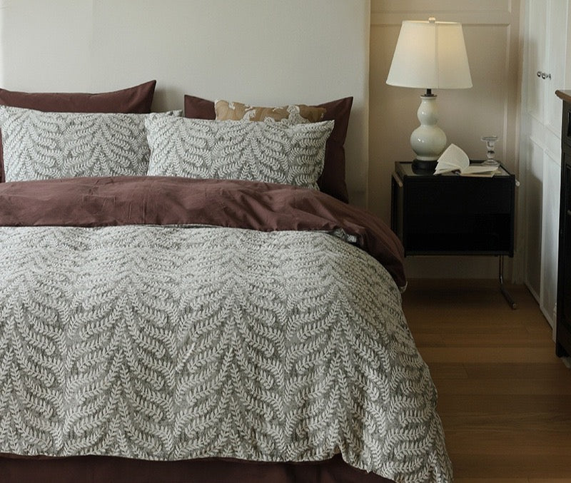 Botanical Jacquard Brushed Cotton Bedding Set – Brown, bed arrangement - Roomden