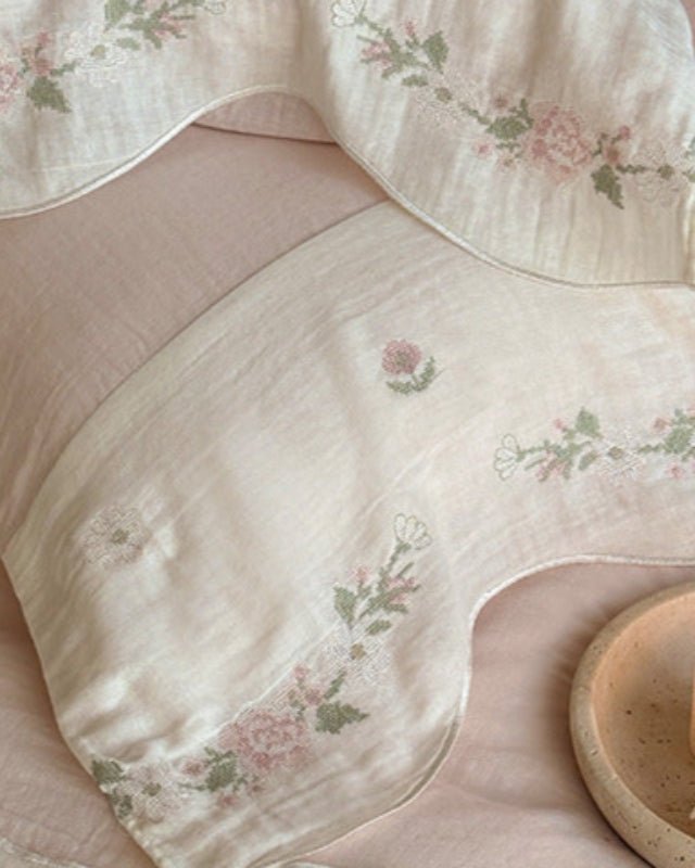 Marigold Embroidered Double Gauze Bedding Set - room scene