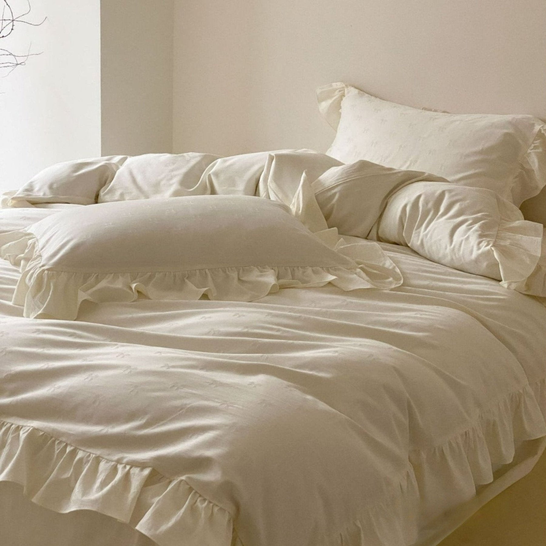 Isolde Ruffle Long-Staple Cotton Bedding Set - Ivory Cream
