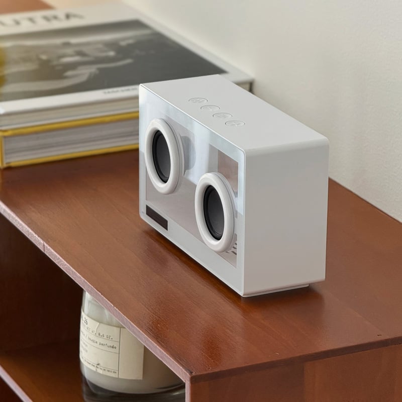 Floating-Driver Clear Acrylic Bluetooth Desk Speaker