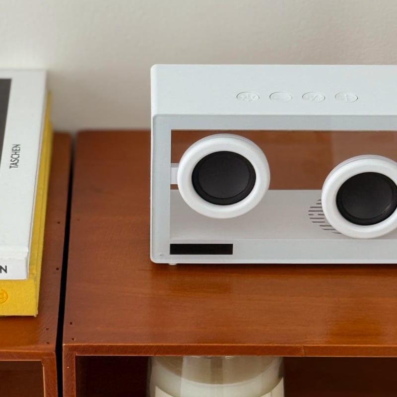 Floating-Driver Clear Acrylic Bluetooth Desk Speaker