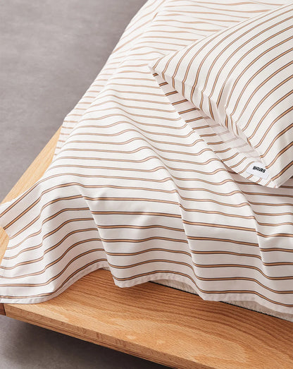 Striped cotton sheet set in a minimalist modern style – RoomDen