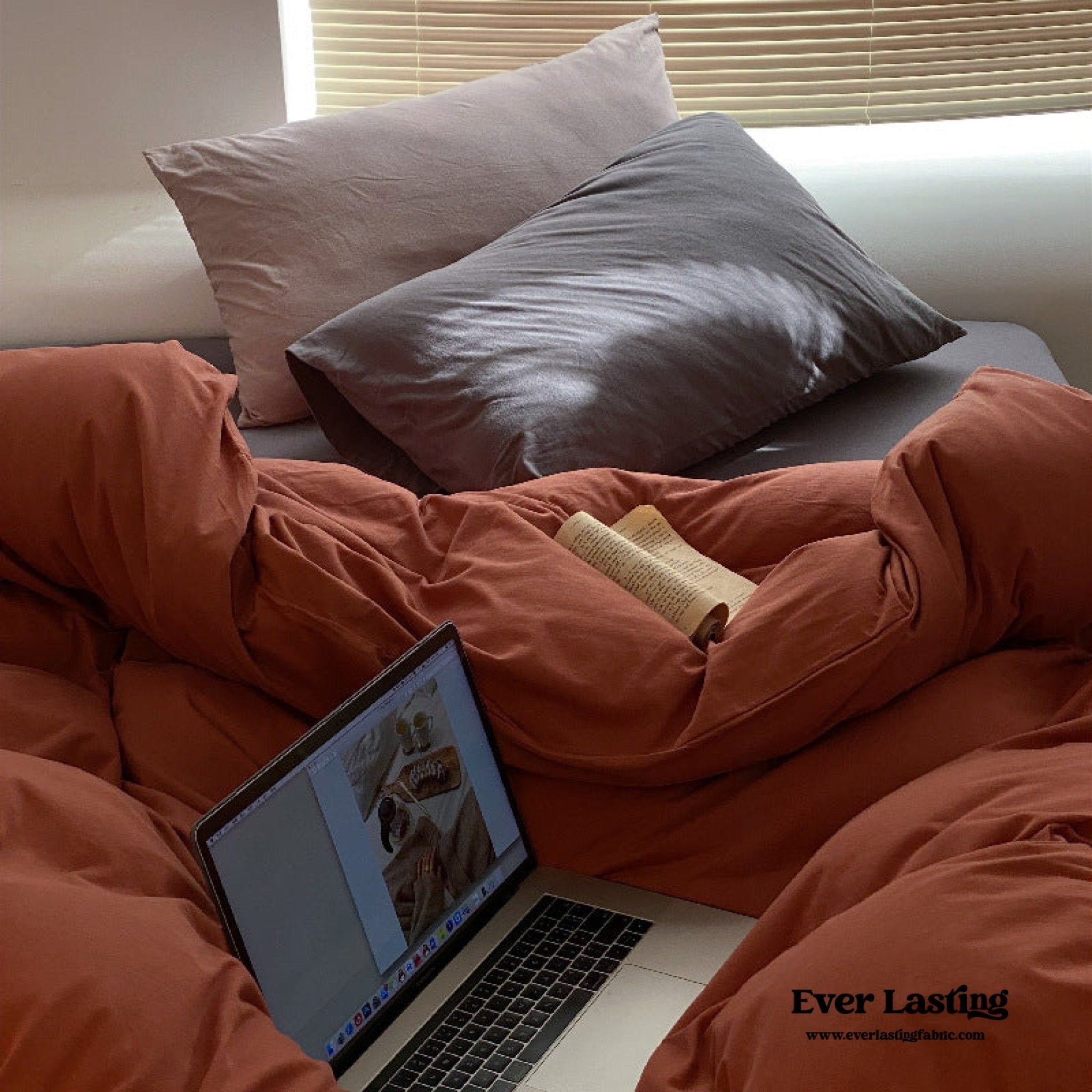 Aldermoor Colorblock Jersey Bedding Set - Rust & Grey