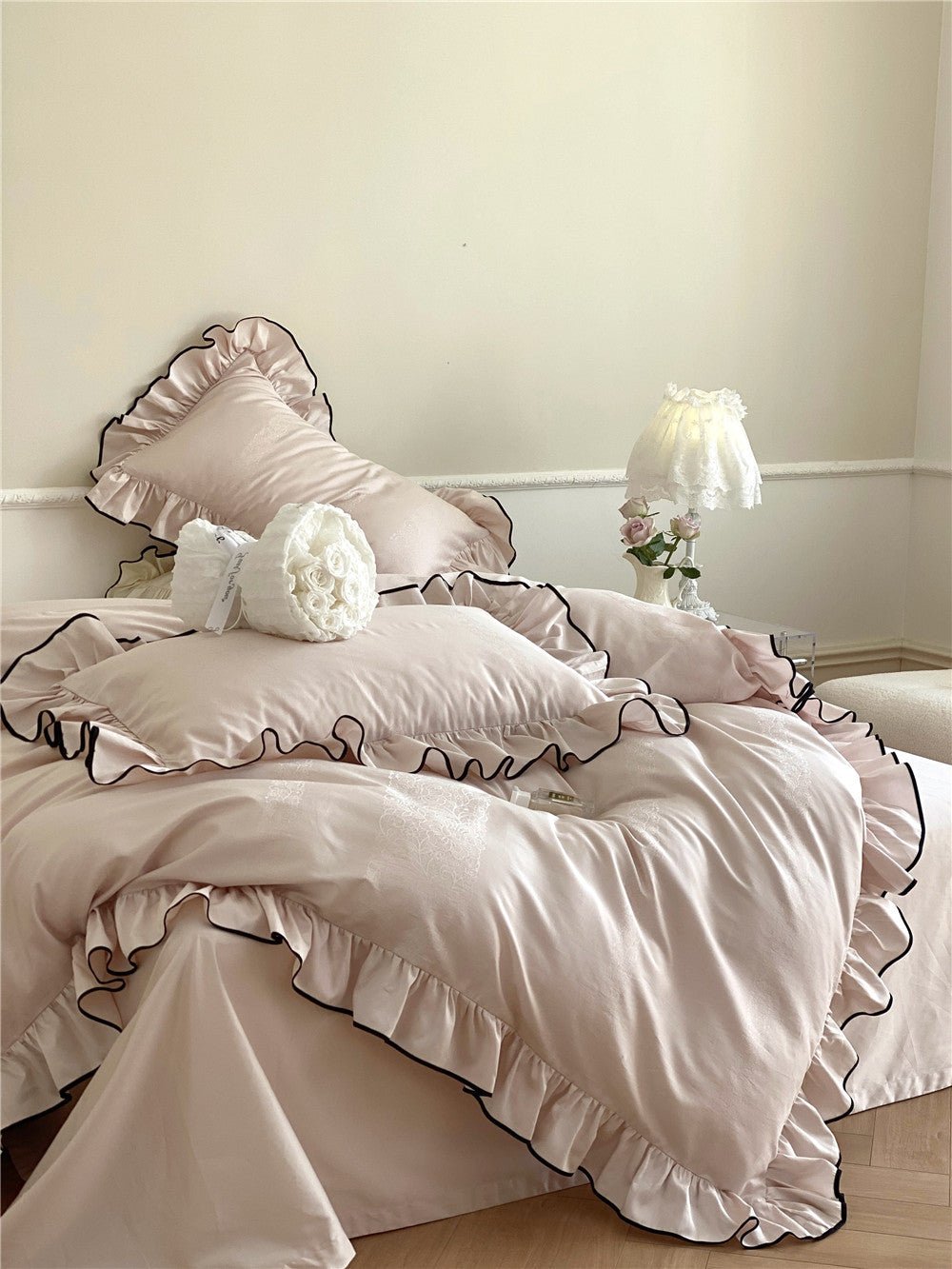 Chantelle Ruffle Jacquard Satin Bedding Set - room scene