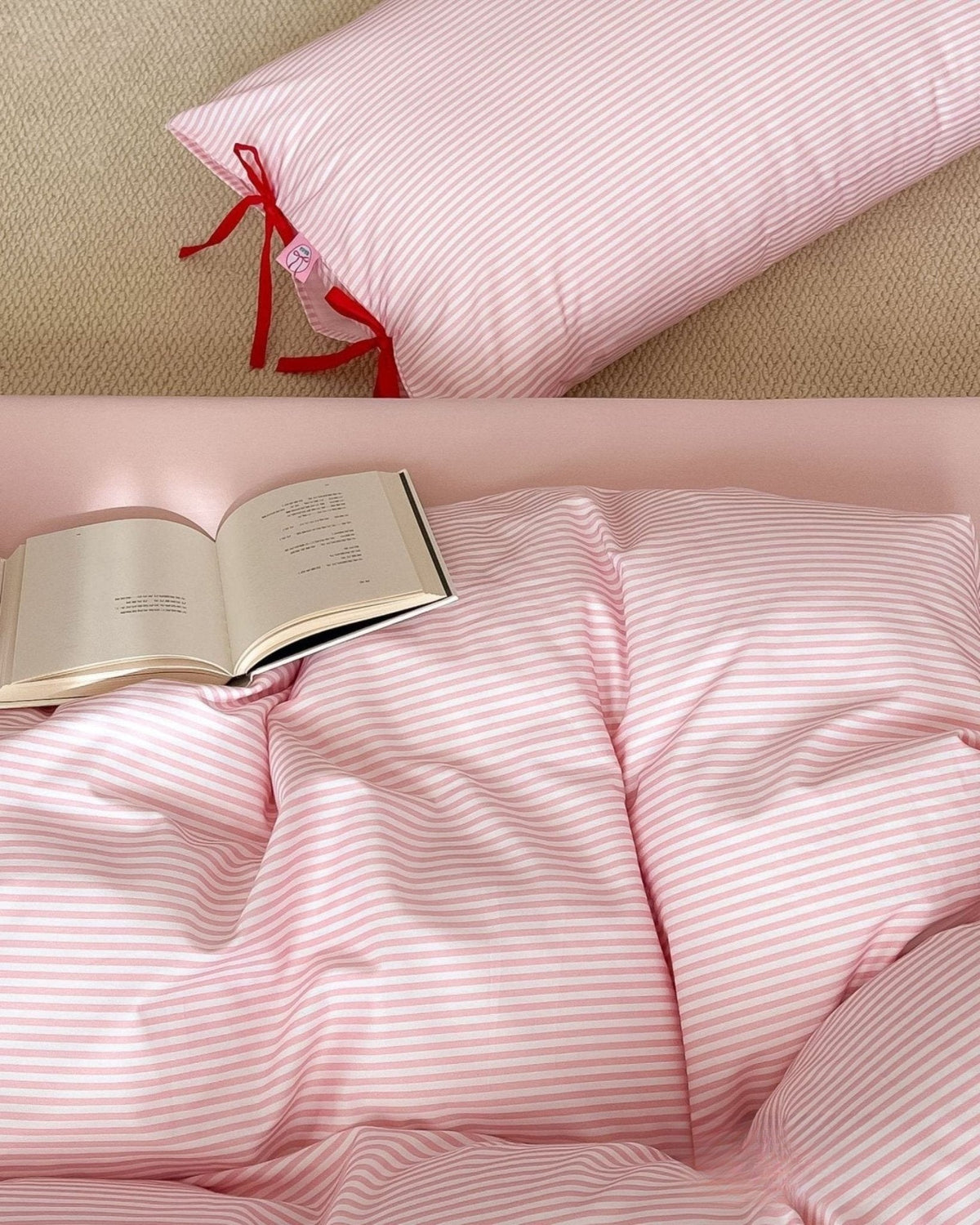 Bow striped cotton bedding set – Petal Pink, striped fabric, ribbon ties and pillow detail - Roomden