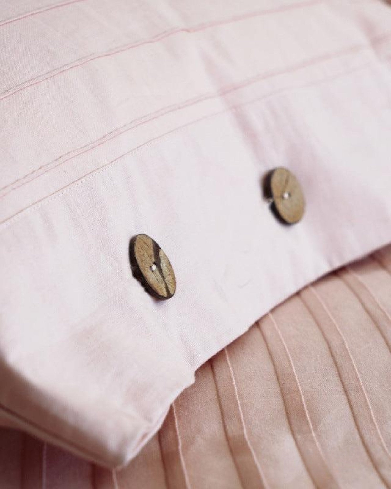 Prescott Pintuck Washed Cotton Bedding Set - room scene