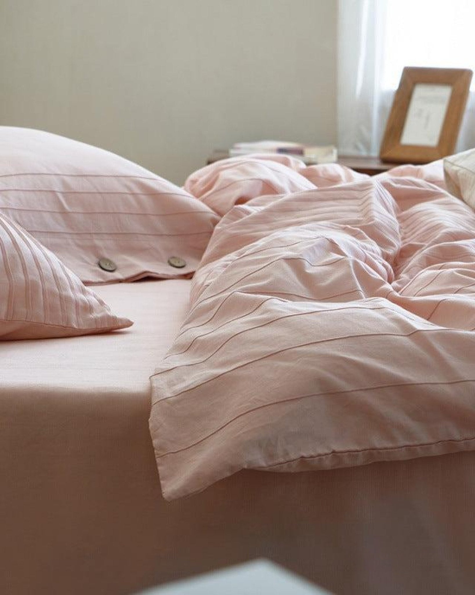 Prescott Pintuck Washed Cotton Bedding Set - room scene