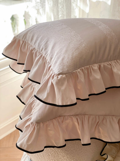 Chantelle Ruffle Jacquard Satin Bedding Set - room scene