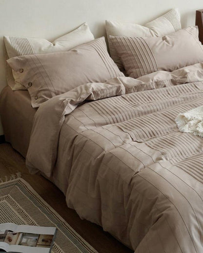 Prescott Pintuck Washed Cotton Bedding Set - room scene