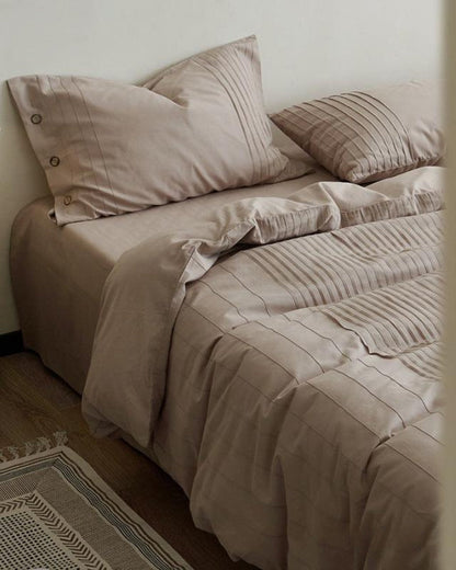 Prescott Pintuck Washed Cotton Bedding Set - room scene