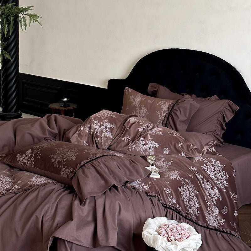 Verlaine Noir Jacquard Cotton Bedding Set - room scene