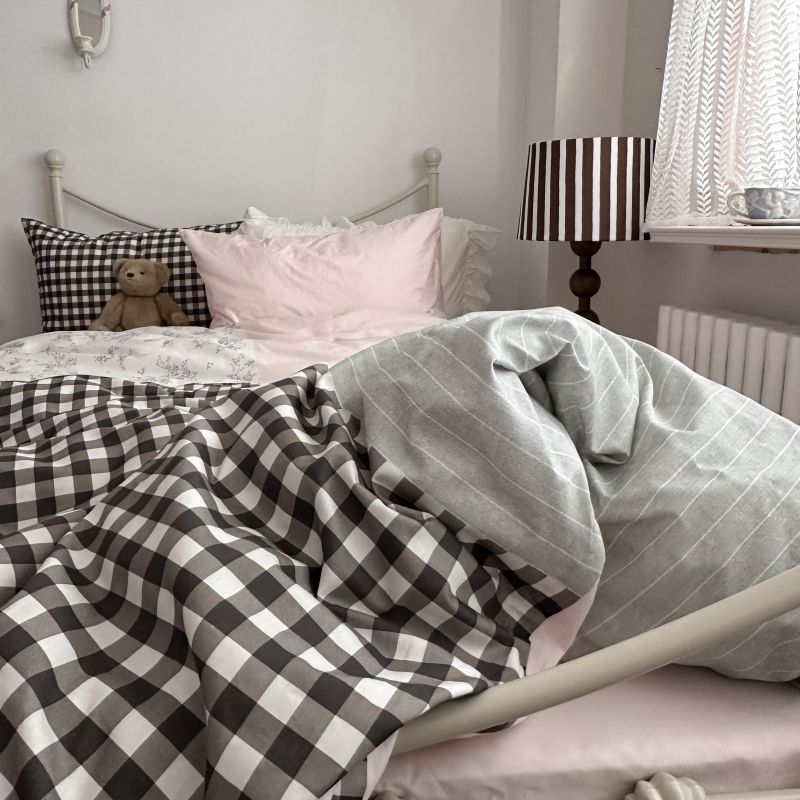 Perrine Gingham Washed Cotton Bedding Set - room scene