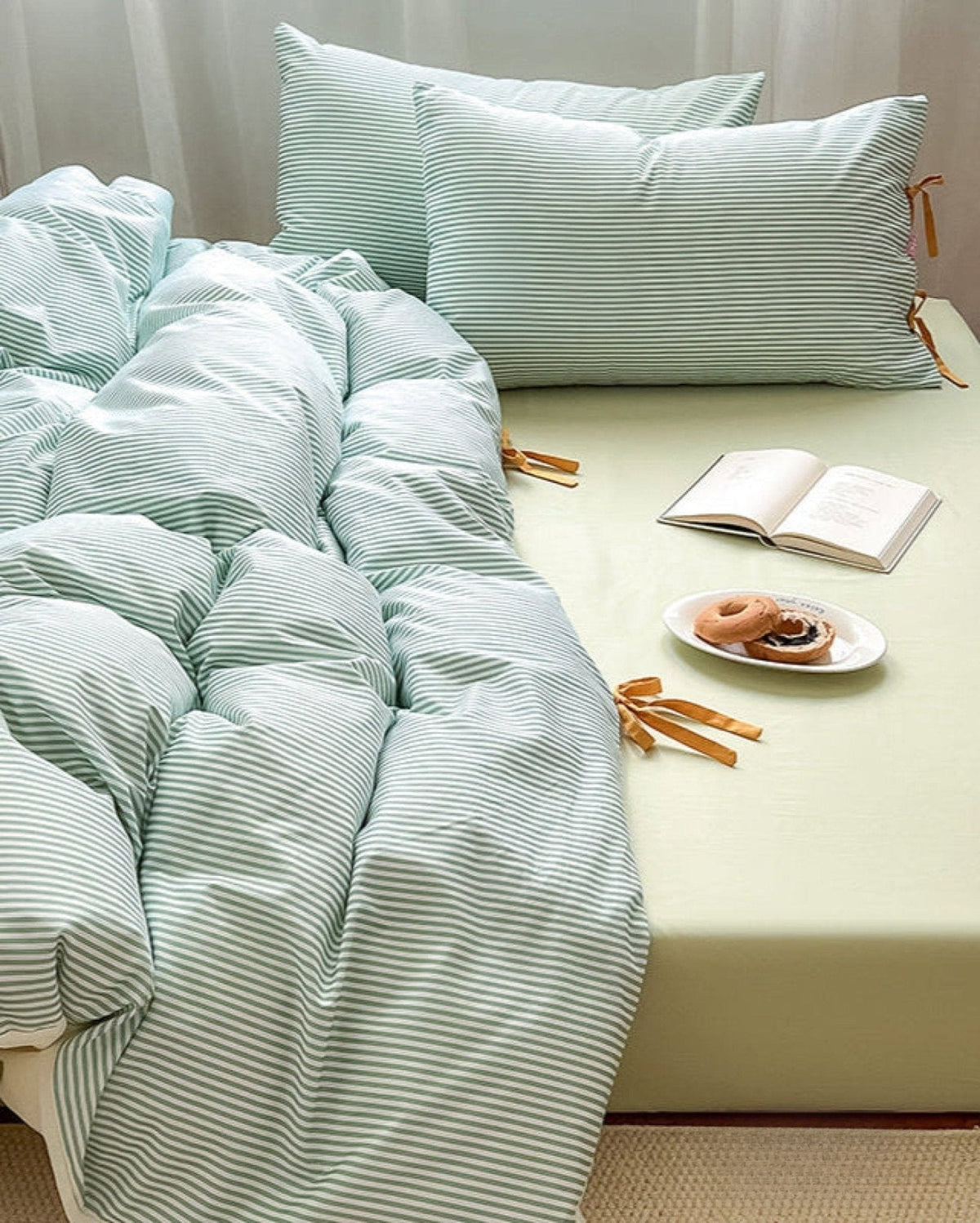 Bow striped cotton bedding set – Sage Green, striped fabric, ribbon ties and pillow detail - Roomden