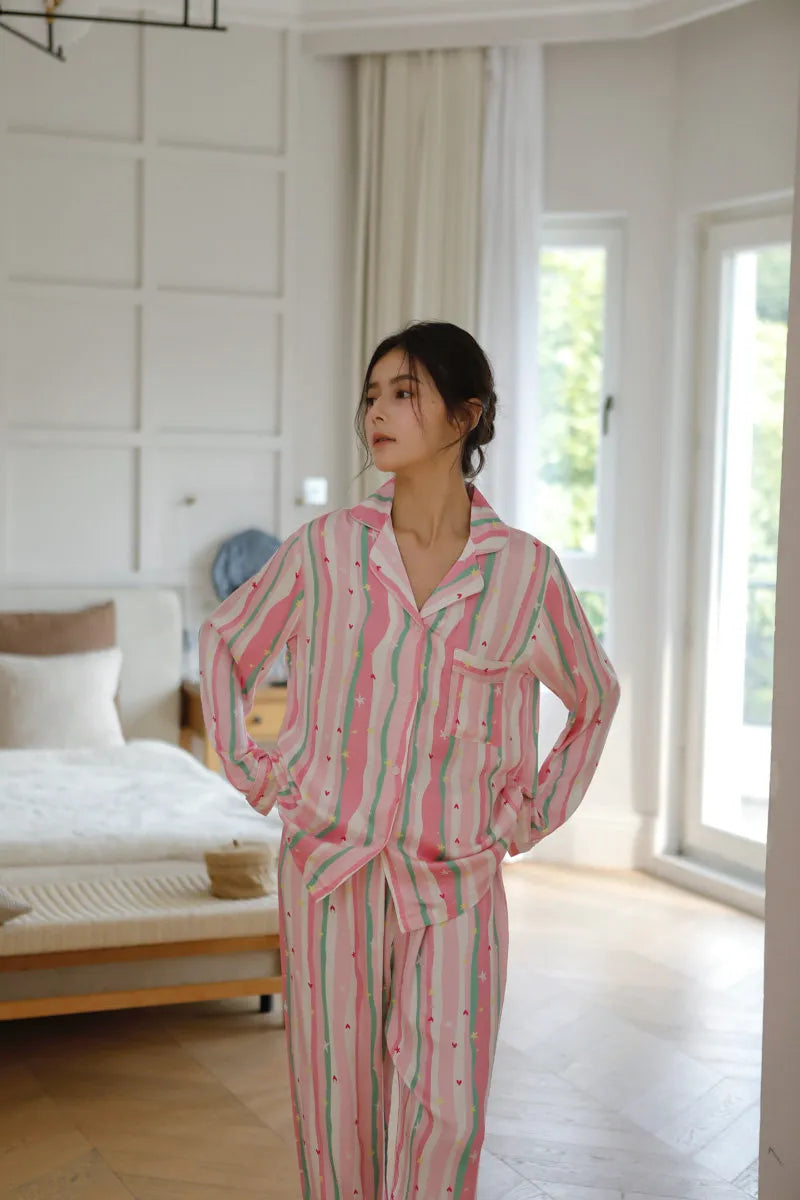 Pink heart stripe cotton sateen pajama set in a soft pastel style – RoomDen