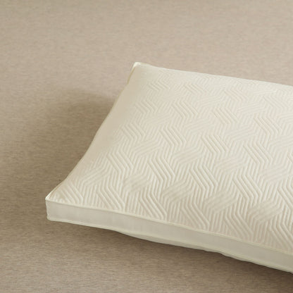 Gusseted pillow insert with three-dimensional sidewall for enhanced structure - RoomDen