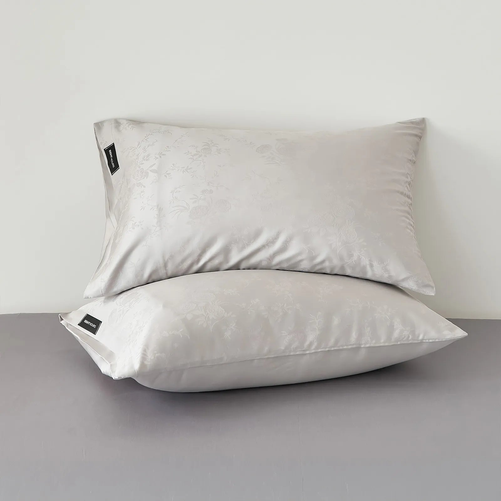 Floral jacquard cooling Tencel pillowcase with smooth Lyocell texture - RoomDen