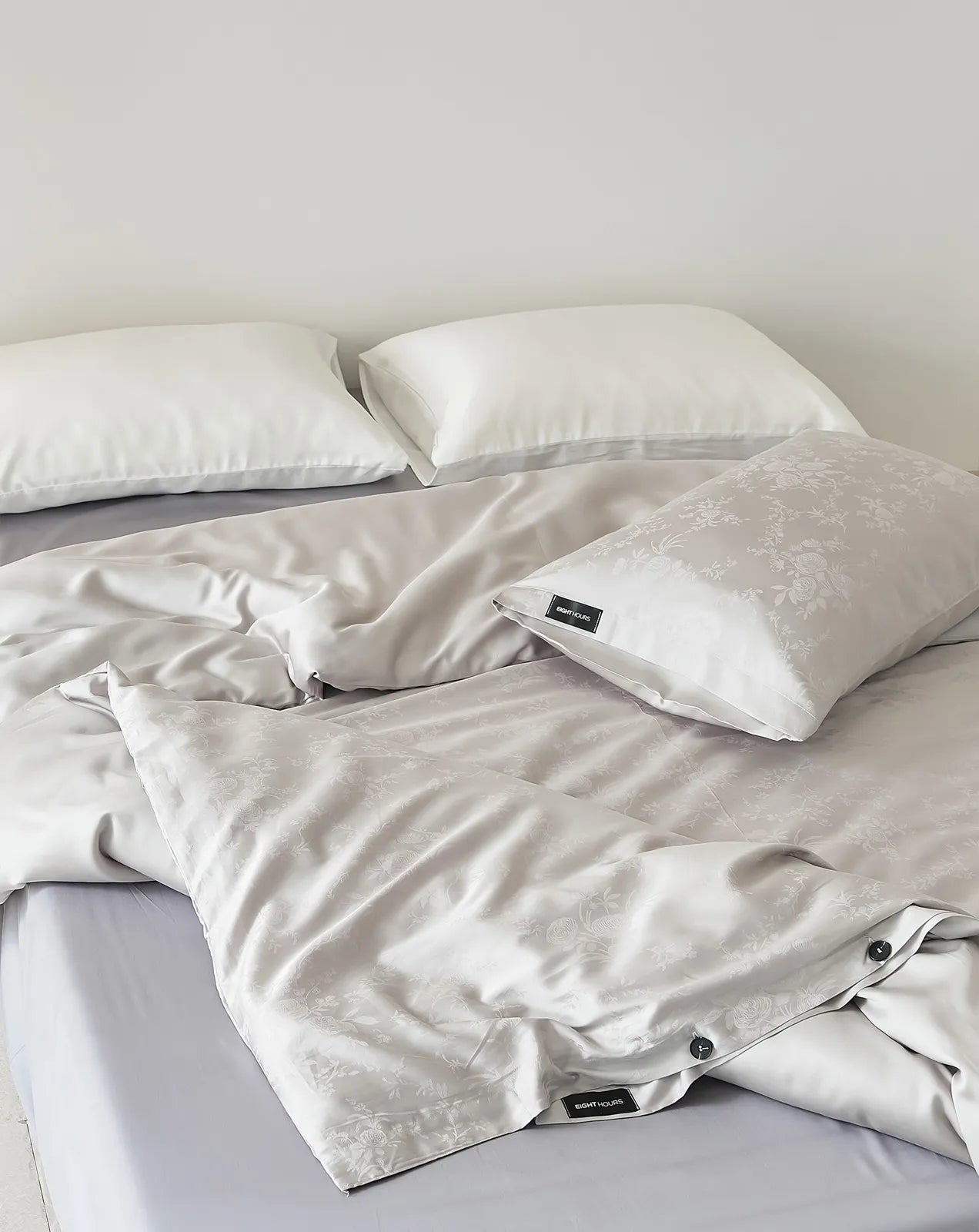 Jacquard floral cooling Tencel duvet cover with smooth drape and soft sheen – RoomDen