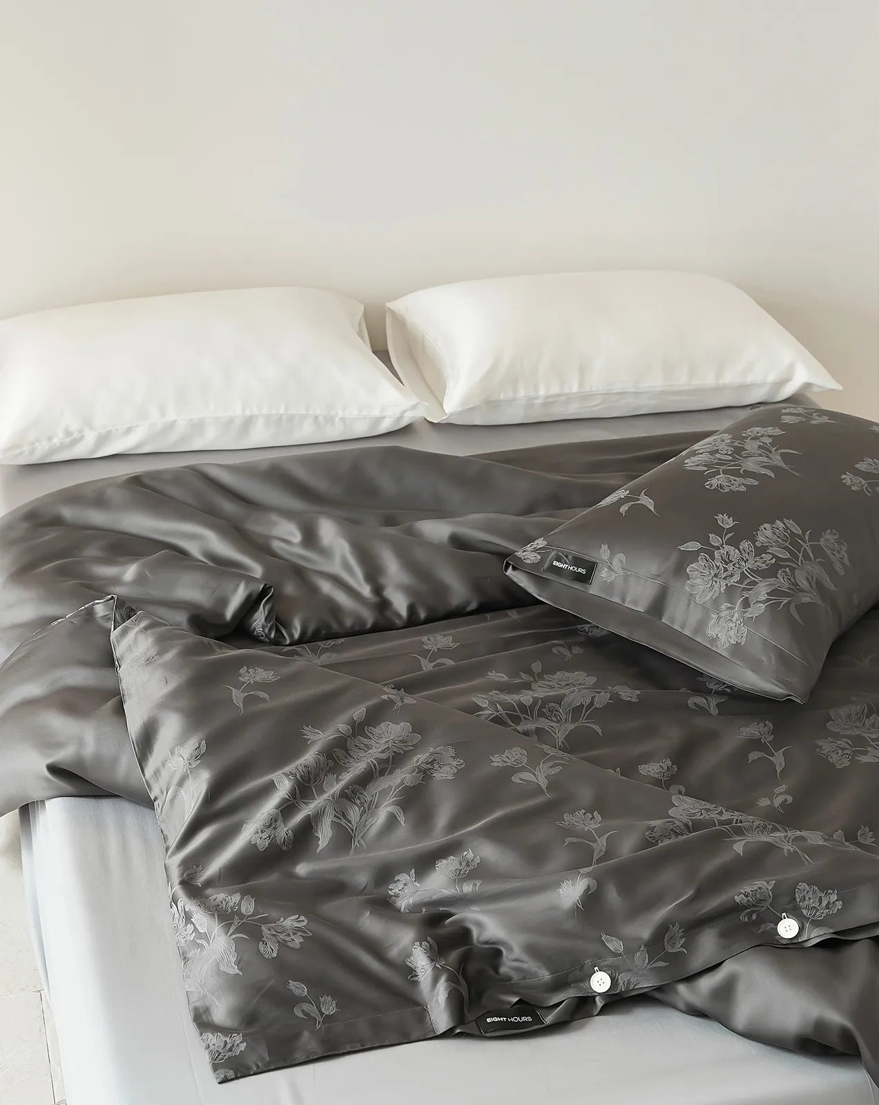 Jacquard floral cooling Tencel duvet cover with smooth drape and soft sheen – RoomDen