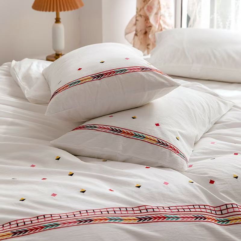 Marbella Embroidered Floral Cotton Bedding Set - Prairie Stripe