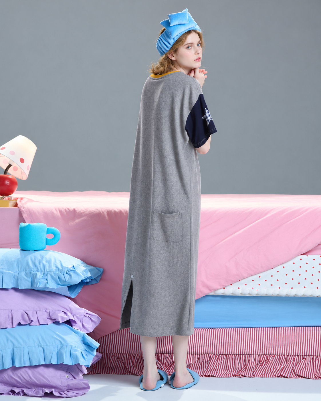 Gray and navy one-piece pajamas – back view with patch pocket - Roomden