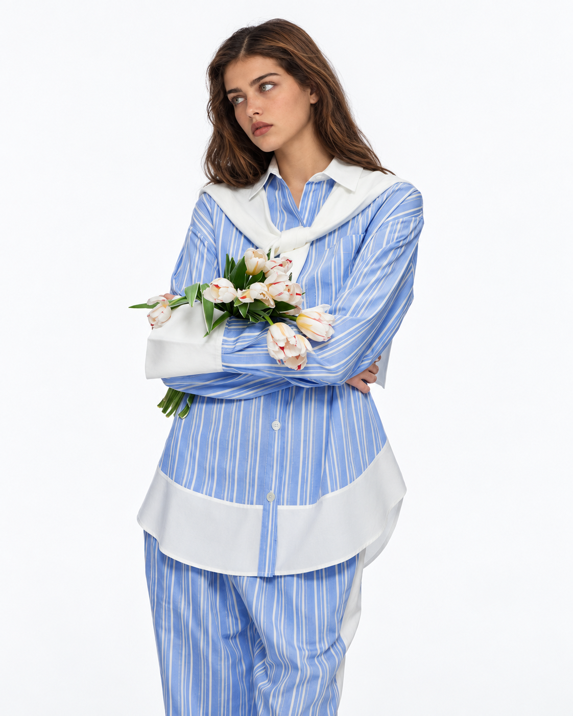Ribbonhour Contrast-Trim Striped Viscose-Blend Pajama Set – blue outfit view - Roomden