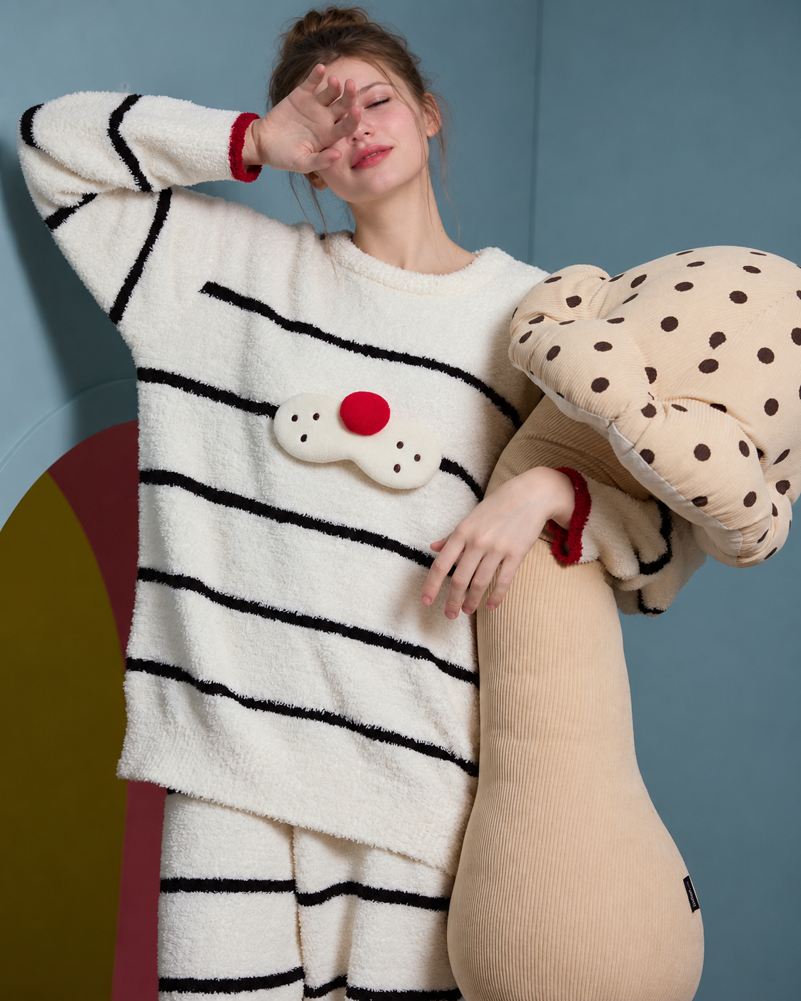 Cat Appliqué Chenille Pajama Set – cream striped top, cat-muzzle appliqué beside a mushroom cushion - Roomden