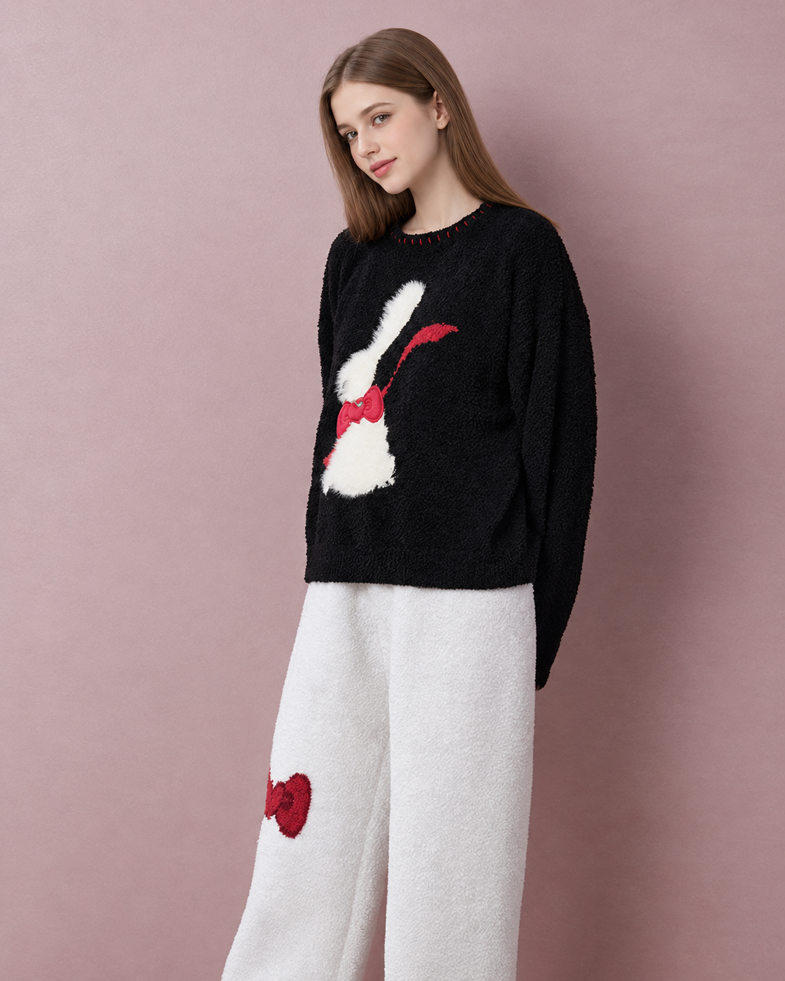 Rabbit & Bow Fleece Pajama Set – side-standing view of the rabbit motif and trouser bow - Roomden