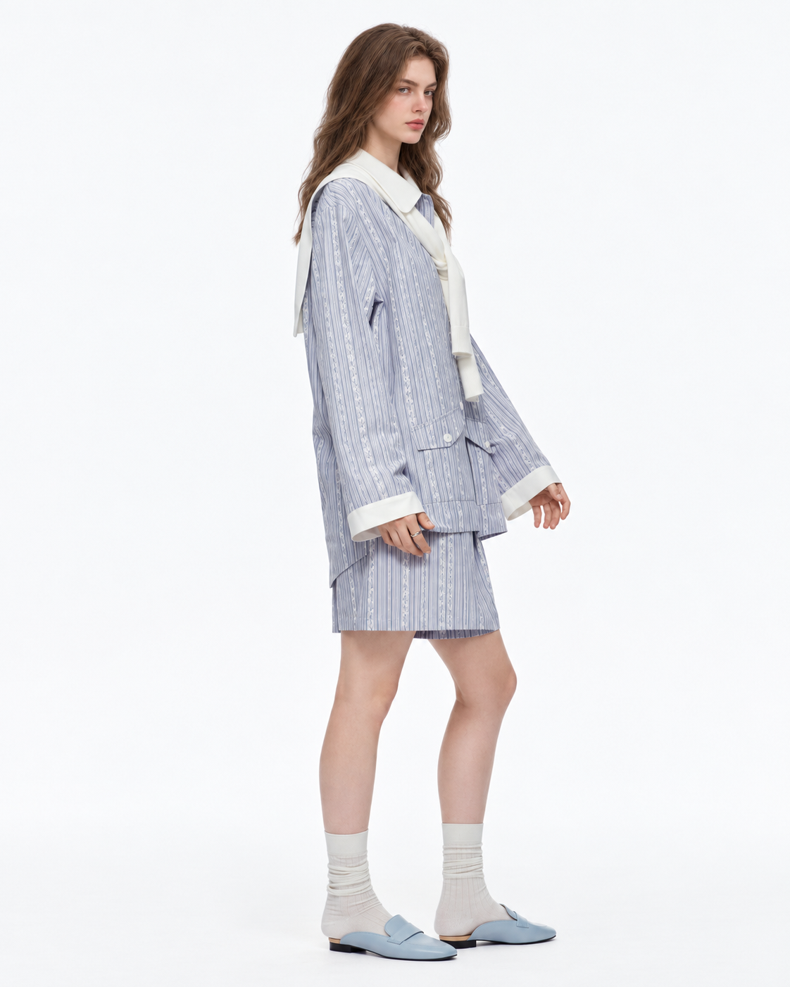 Ribbonhour White-Collar Striped Cotton-Blend Pajama Shorts Set – blue on-model view - Roomden