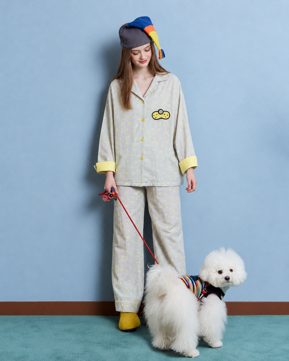 Women's gray and yellow dot cotton gauze pajama set – front full-length view with a dog - Roomden