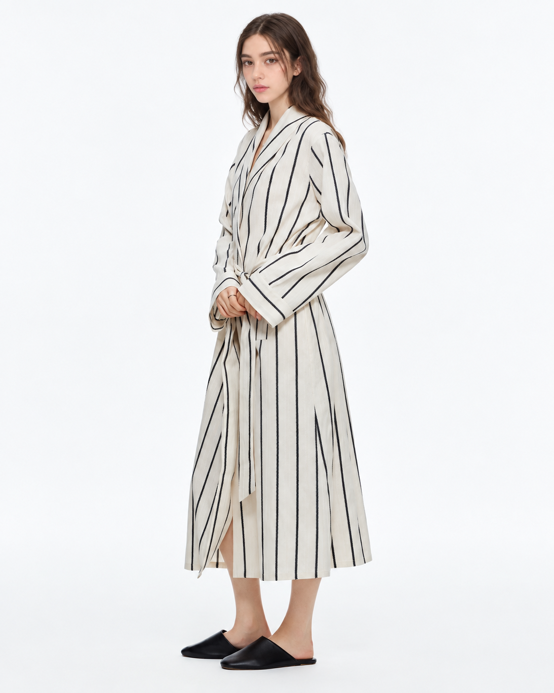 Slateway Fine-Stripe Cotton Wrap Robe – black studio 3 - Roomden