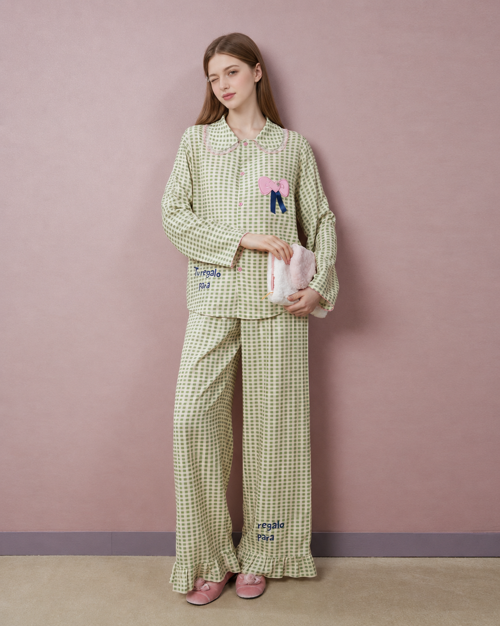 Gingham Bow Cotton Pajama Set – apple-green gingham front view with bow detail - Roomden