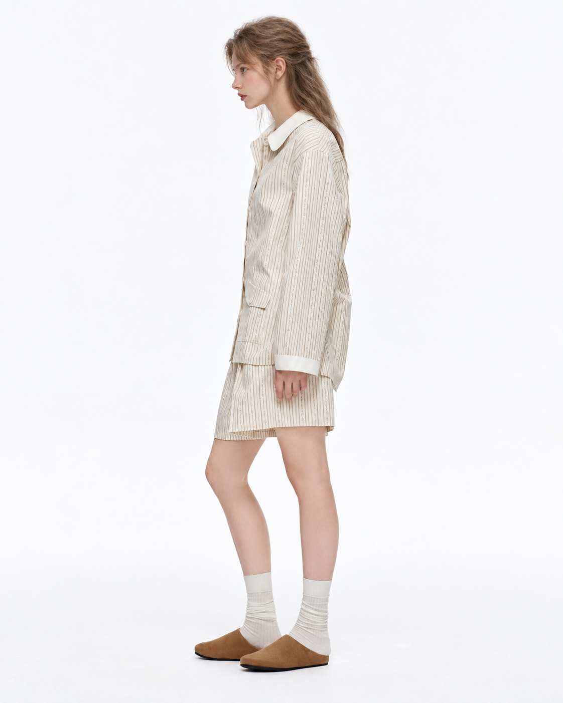 Ribbonhour White-Collar Striped Cotton-Blend Pajama Shorts Set – cream beige on-model view - Roomden