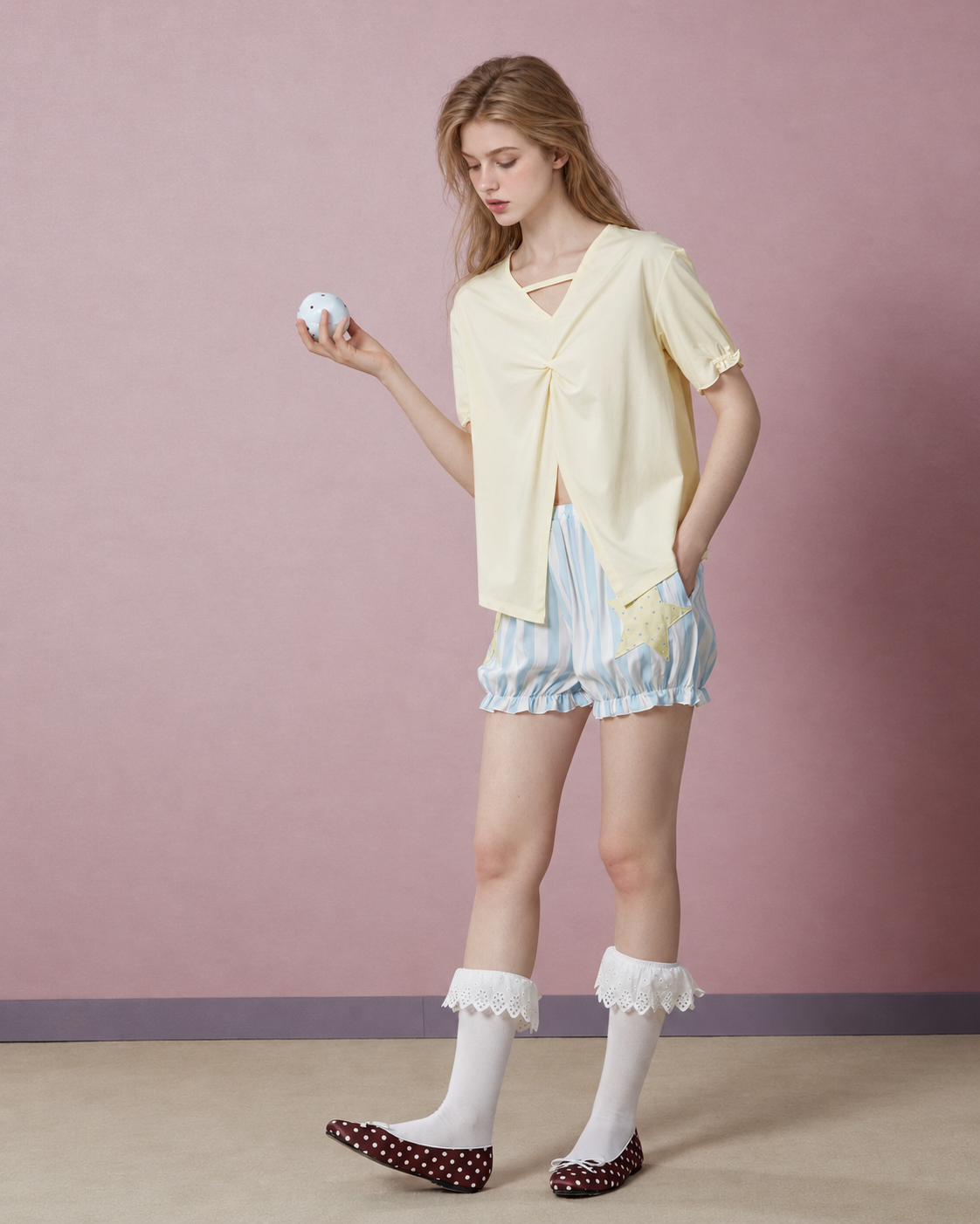 Star-Pocket Bloomer Shorts Pajama Set – pale yellow full-length front view - Roomden