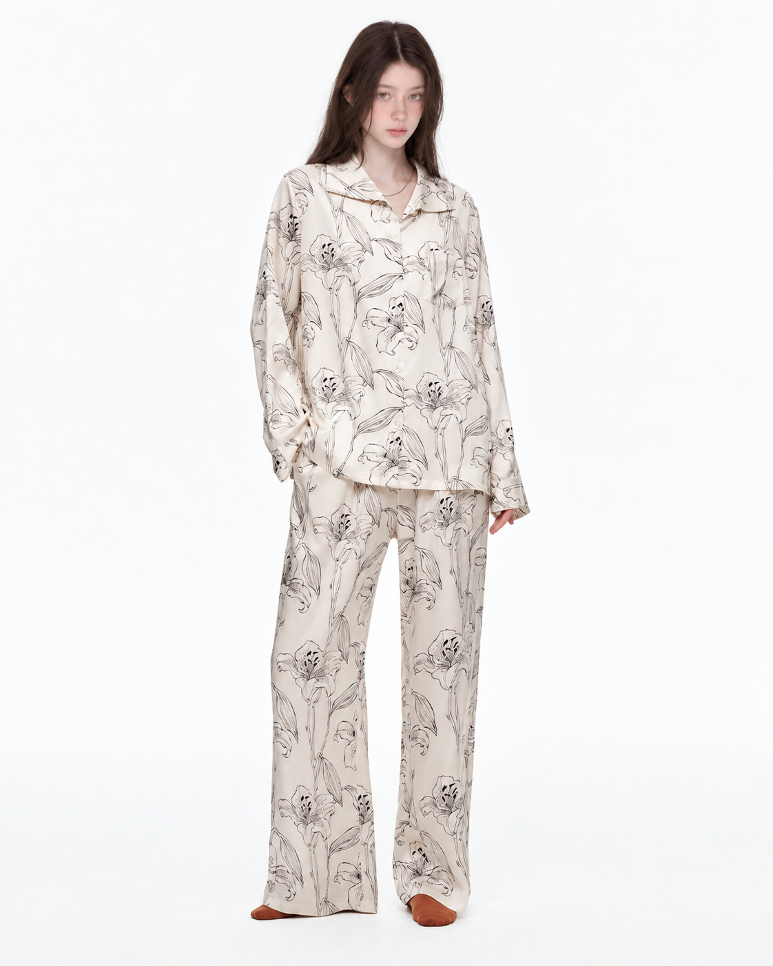 Lily Linework Viscose-Rayon Pajama Set – standing with one hand in a pocket - Roomden