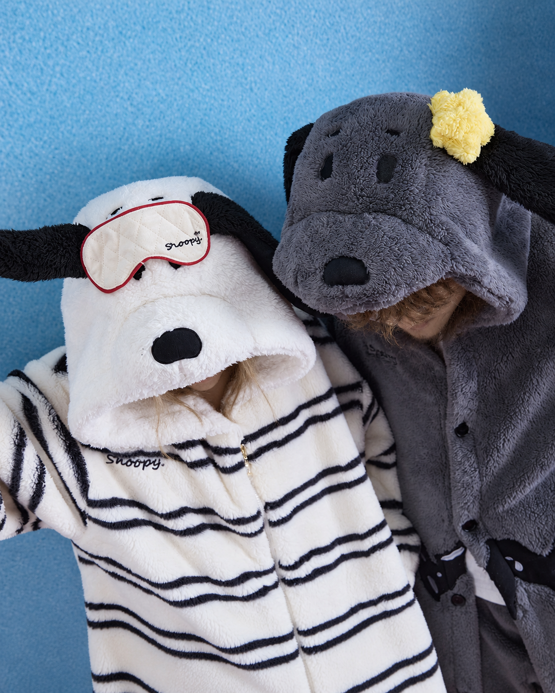 Striped Dog Hood Fleece Pajama Set – ivory dog-shaped hood with red-trim eye-mask detail - Roomden