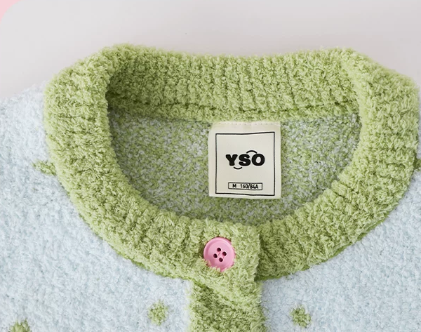 Fleece Three-Piece Pajama Set – Ice blue green-trimmed cardigan neckline, button and inner garment label - Roomden