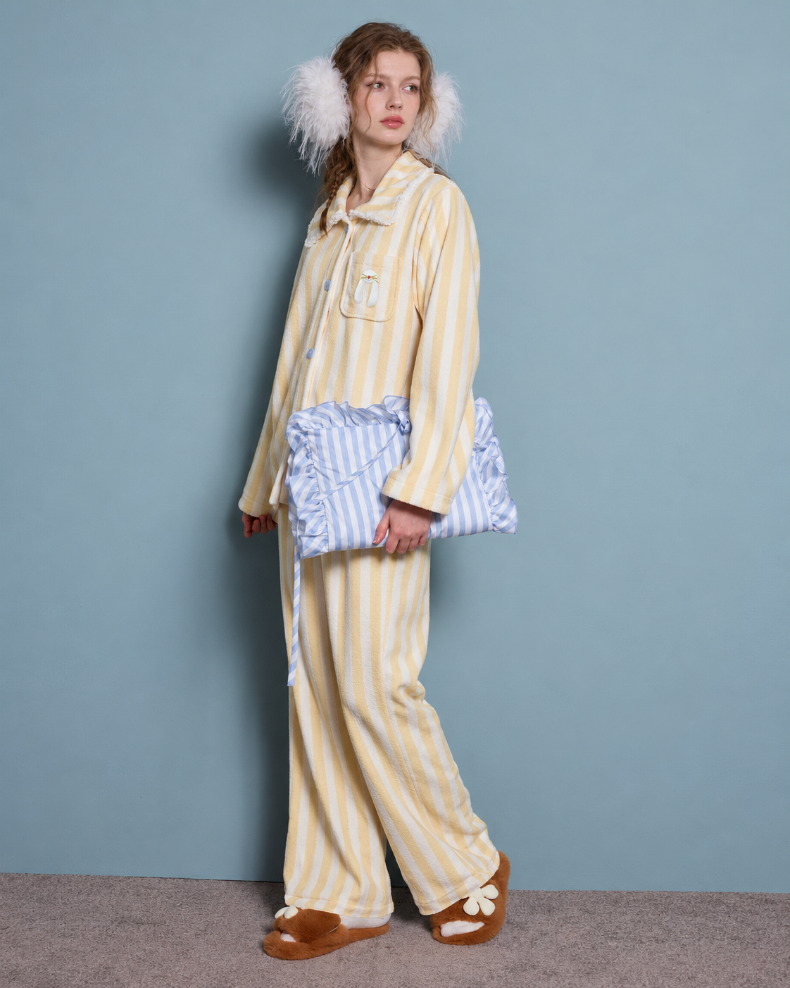 Striped fleece pajama set – complete side view with long pants - Roomden