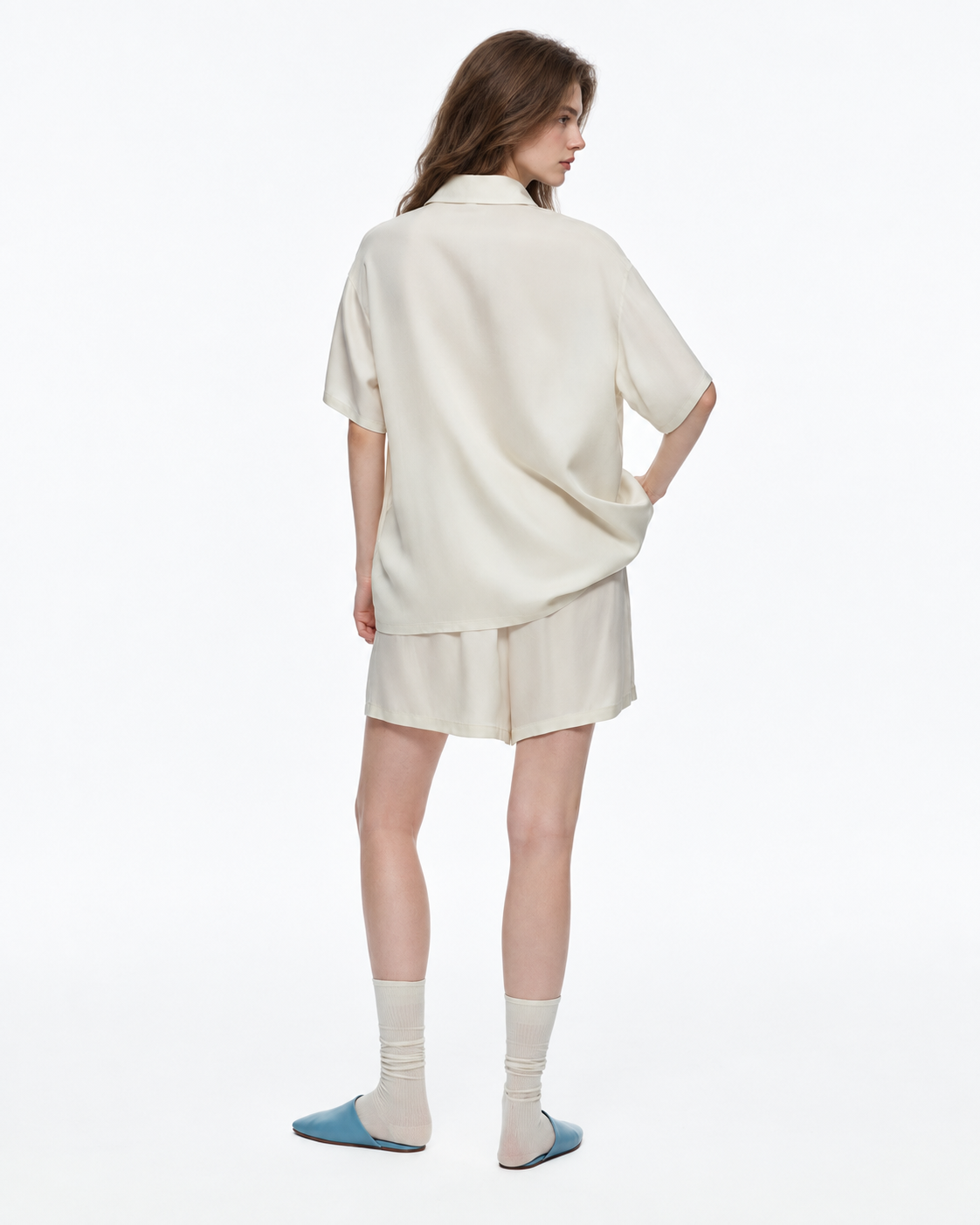 Inkshore Folded-Pocket Viscose Pajama Shorts Set – Cream plain back studio view - Roomden
