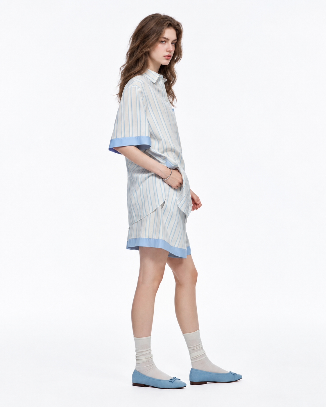 Contrast-Band Striped Viscose-Blend Pajama Shorts Set – blue side view - Roomden