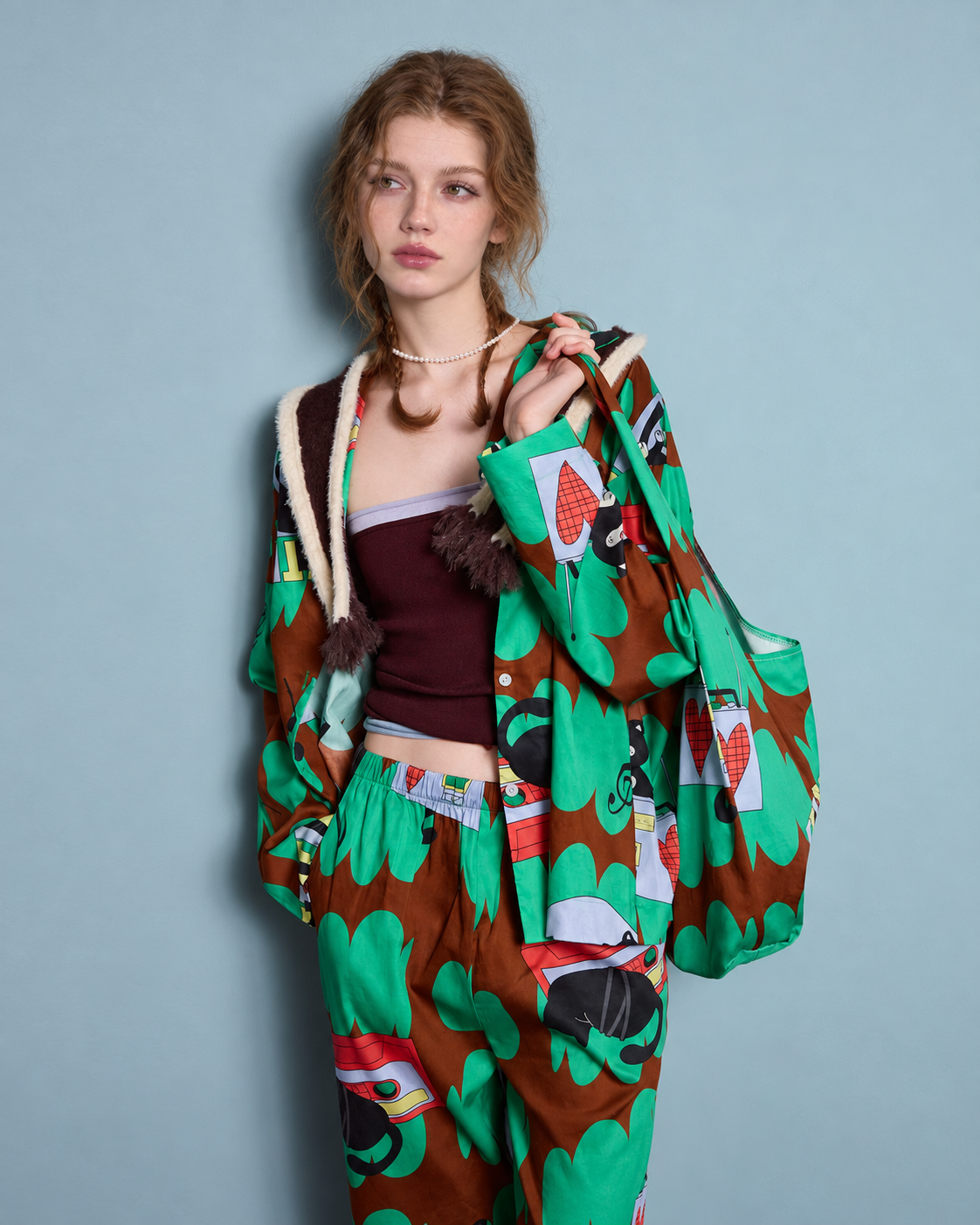 Cat Print Pajama Set – collar and button-front shirt close view - Roomden