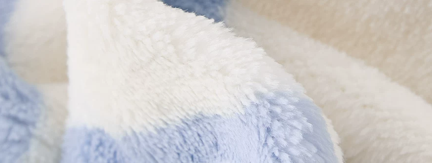 Striped Fleece Pajama Set – close-up of cream and pale blue fleece texture - Roomden