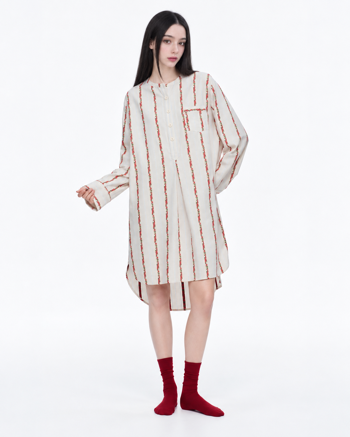 Roseledger cotton nightgown – Cream Rose Stripe, front view in the studio - Roomden