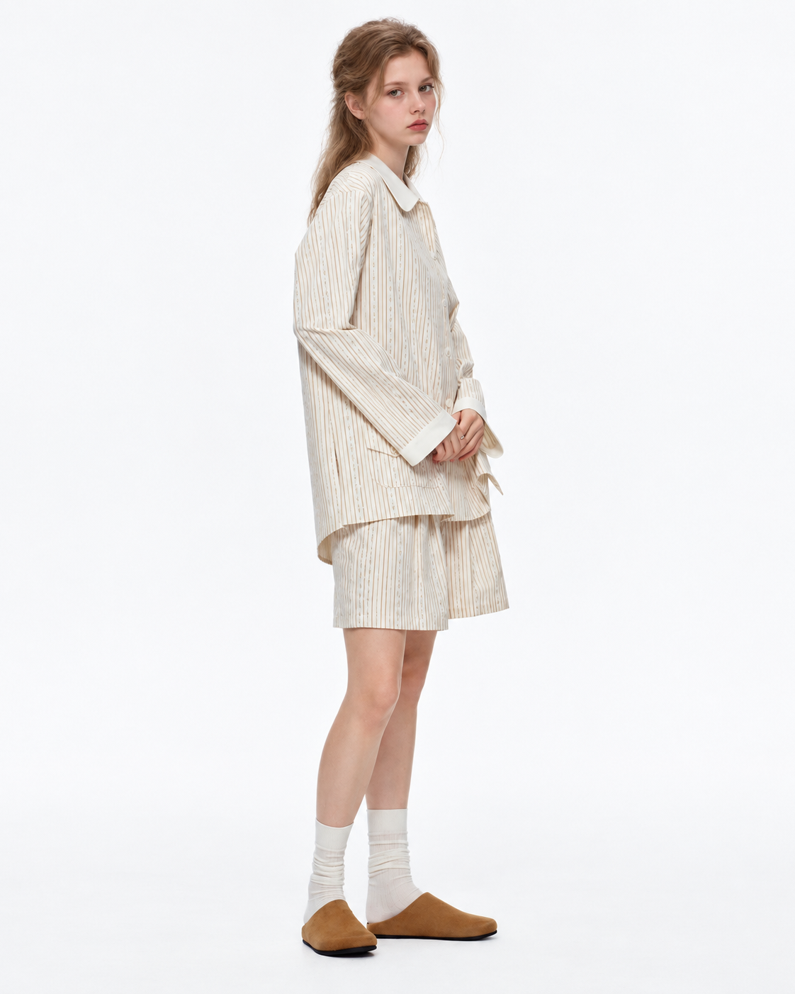 Ribbonhour White-Collar Striped Cotton-Blend Pajama Shorts Set – cream beige on-model view - Roomden