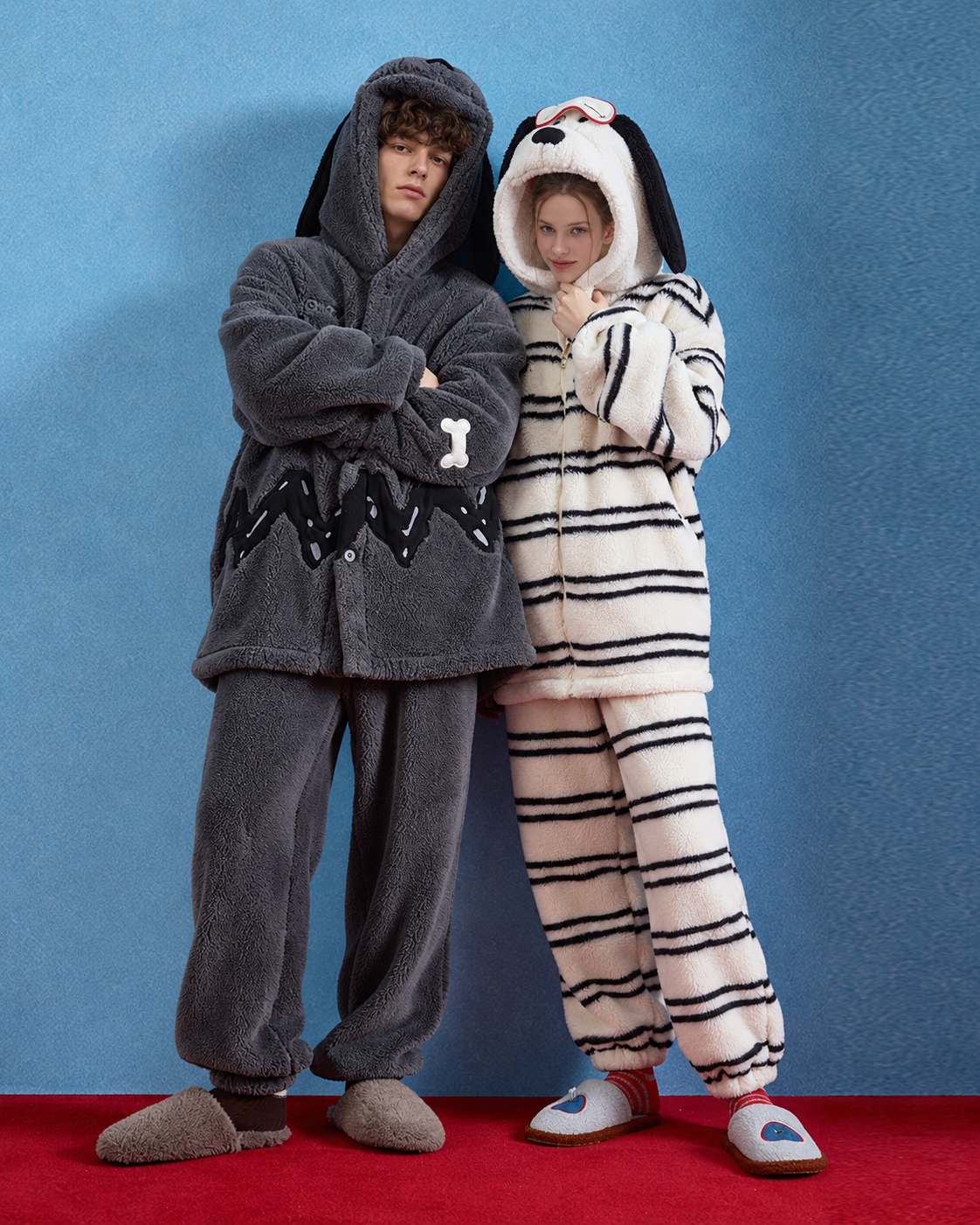 Hooded plush pajama set – charcoal gray front standing view with companion - Roomden