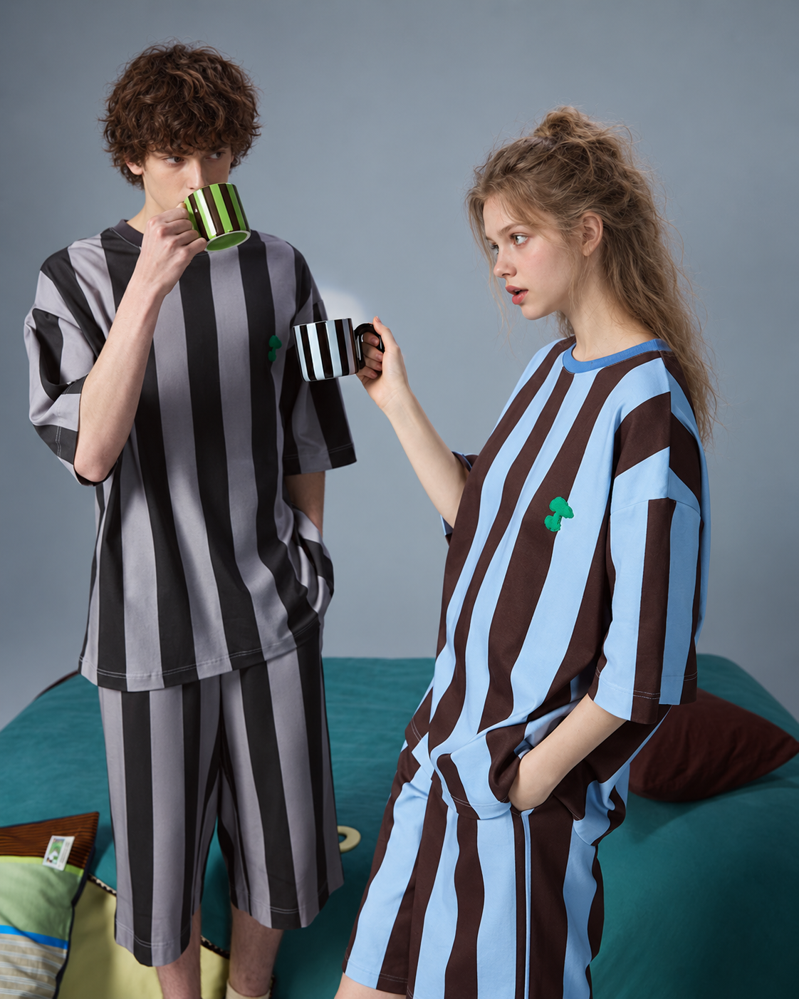 Cotton striped short-sleeve pajama set – Blue Brown Stripe, standing cup interaction - Roomden