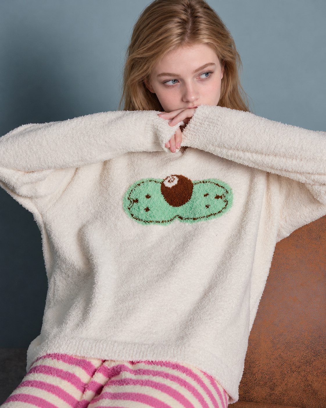 Cat Motif and Stripe Fleece Pajama Set - Raised sleeves close view - Roomden