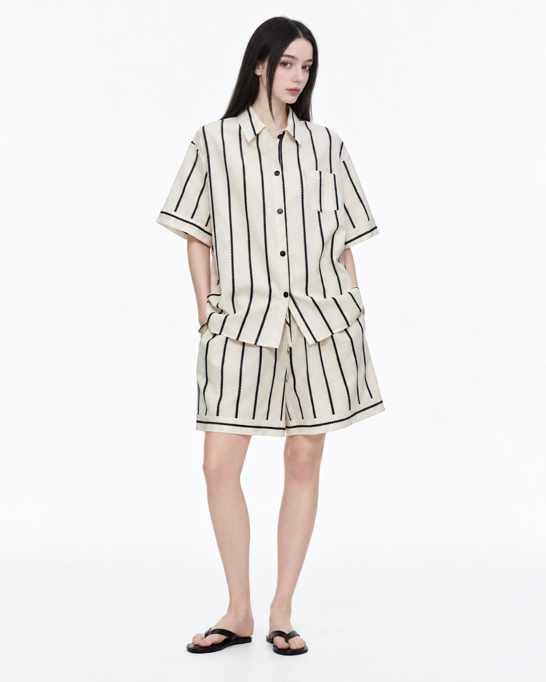 Slateway striped cotton pajama shorts set in black & white, front view - Roomden