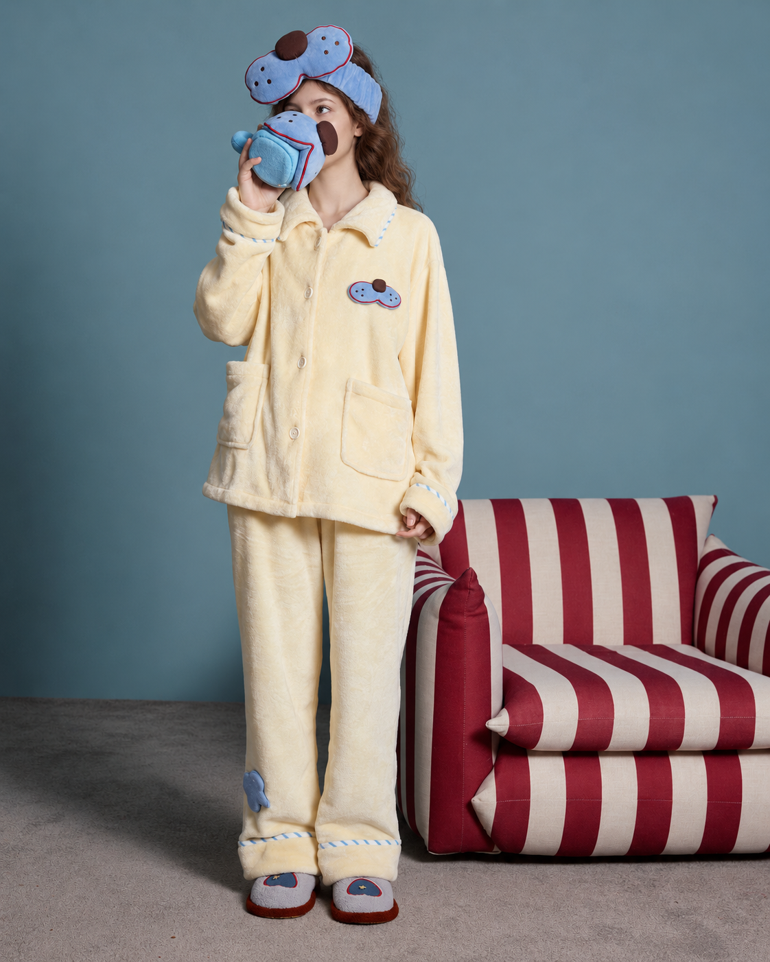 Cat Patch Fleece Pajama Set – cream yellow, front view with full-length trousers - Roomden