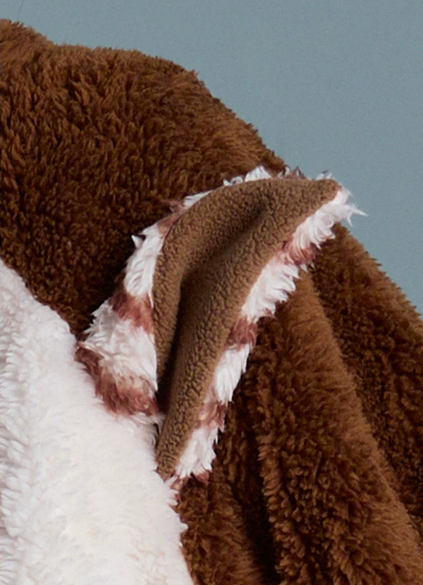 Horse-Ear Flannel Pajama Set – close-up of the raised shoulder ear and plush texture - Roomden