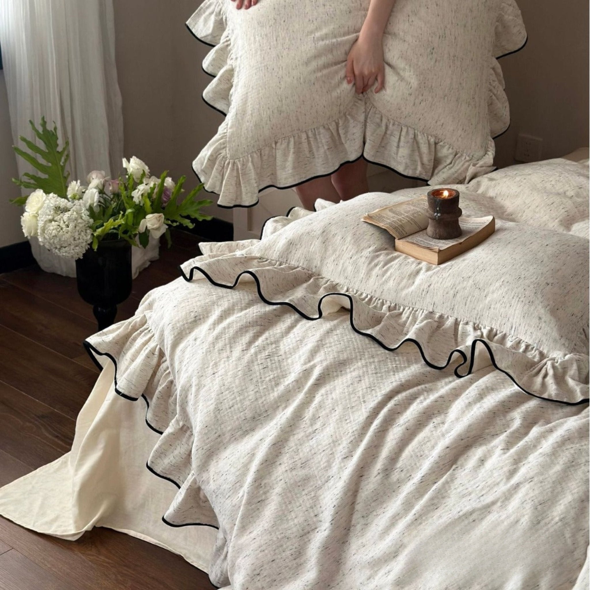 Fenridge Ruffled Double Gauze Bedding Set - room scene